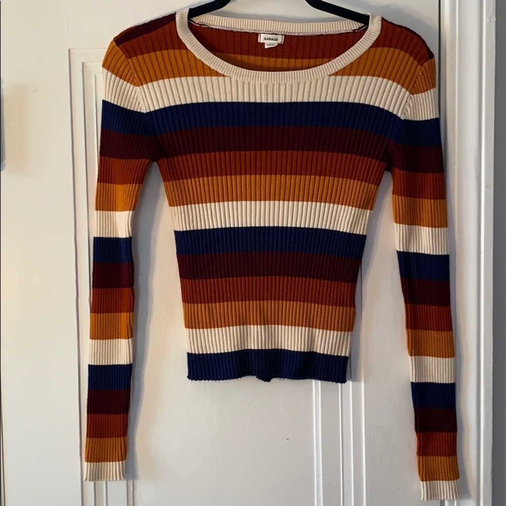 Sweater multi color stripe